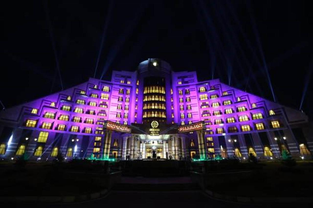 Multi Grand Pharaon Hotel Ptghni Exteriör bild
